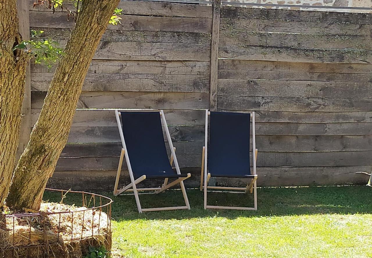 Suites De Campagne Les Eydieux, Petits Dejeuners Inclus Saint-Angel  Bagian luar foto